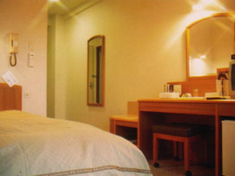 Business Inn Umesaki - Vacation Stay 63382V Nagasu Exterior photo